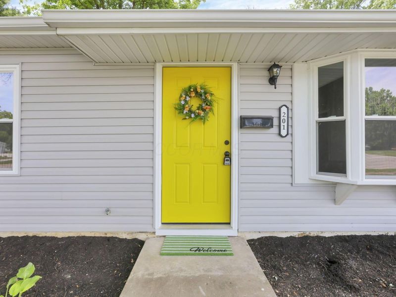 201 Dorchester Drive, Baltimore, OH 43105 Photo 2