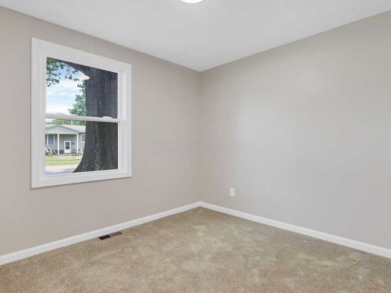 201 Dorchester Drive, Baltimore, OH 43105 Photo 24