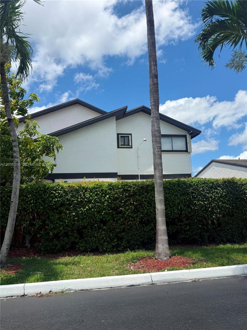 14795 SW 97th Ter , Miami, FL 33196 Photo