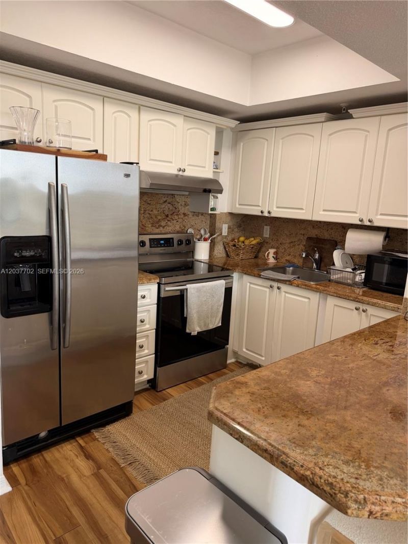 3500 Coral Way, Unit 907, Miami, FL 33145 Photo