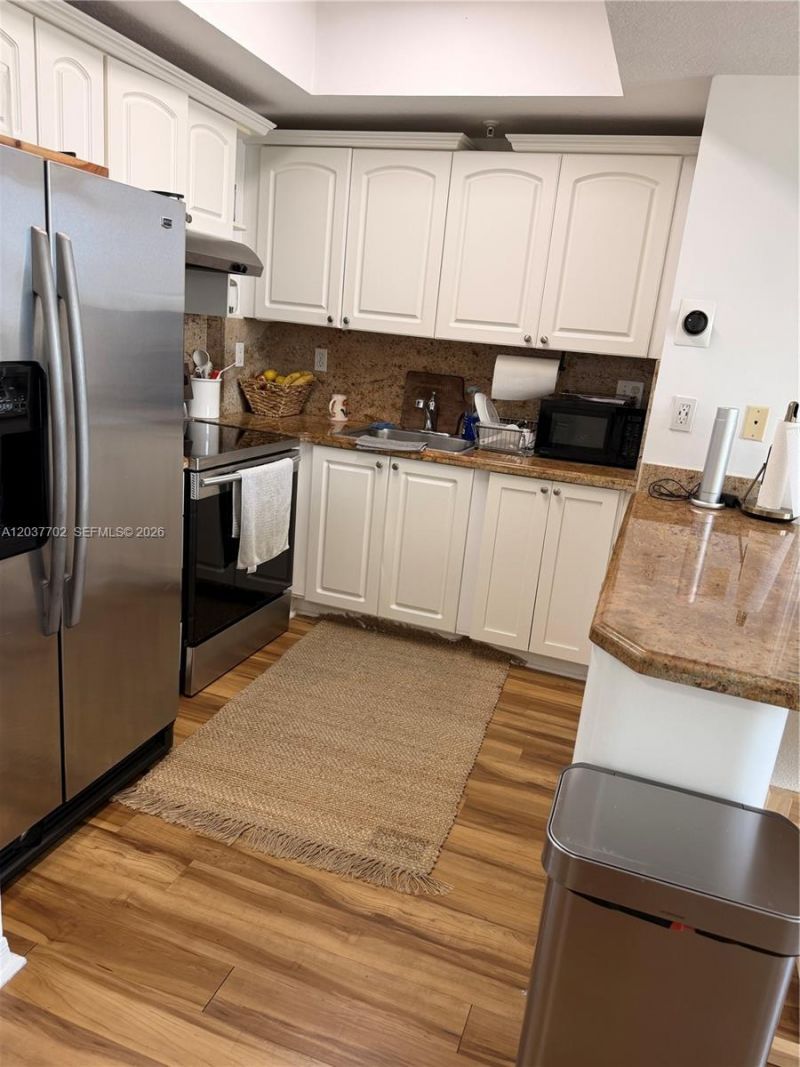 3500 Coral Way, Unit 907, Miami, FL 33145 Photo