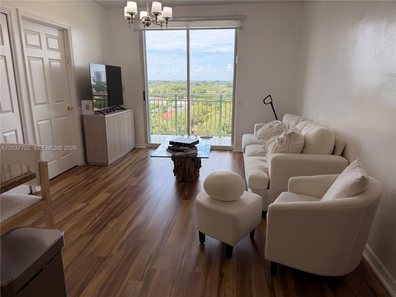 3500 Coral Way, Unit 907, Miami, FL 33145 Photo