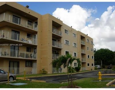 8500 NW 8th St, Unit 303, Miami, FL 33126 Photo