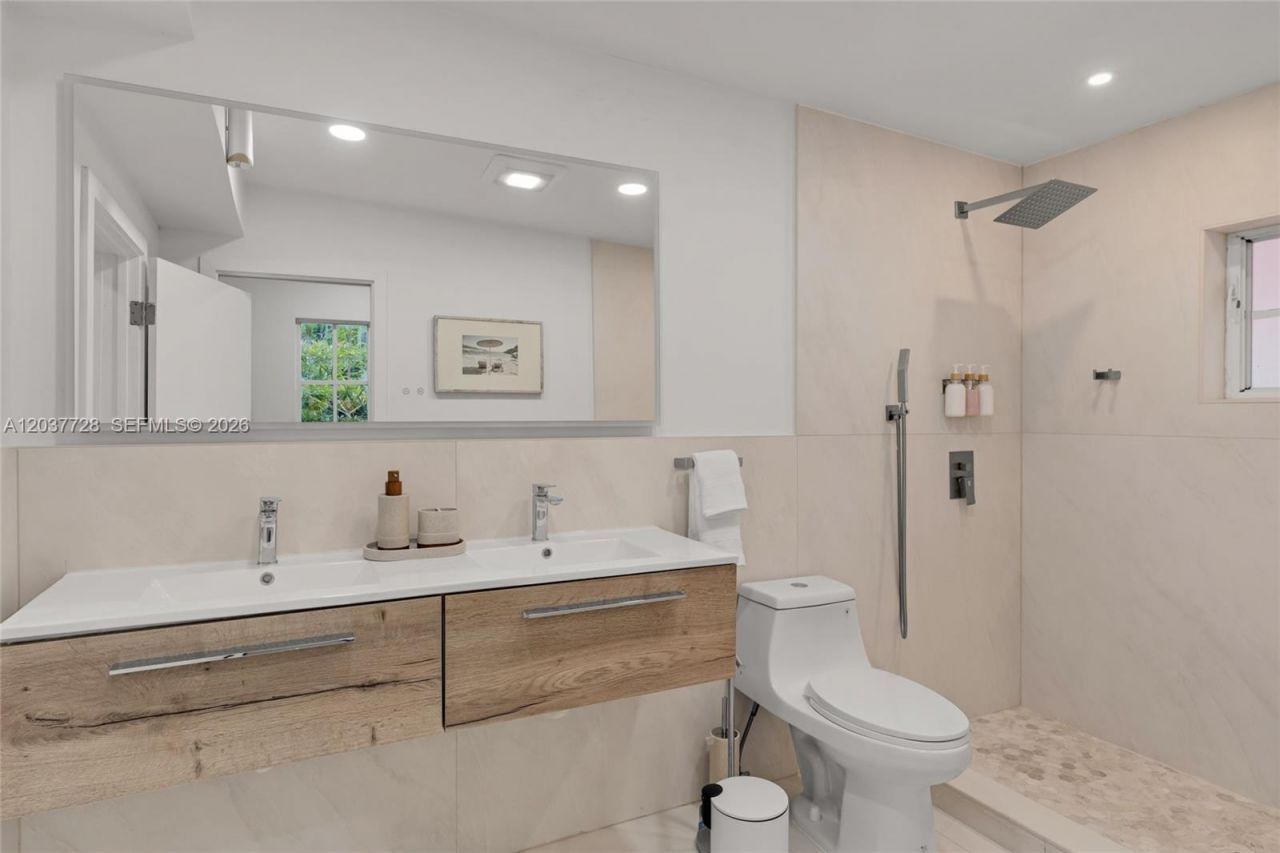 3325 SW 127th Ave , Unit 1, Miami, FL 33175 Photo