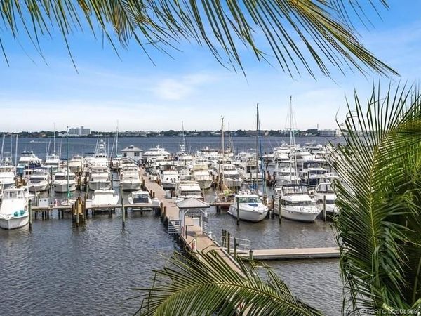 815 NW Flagler Avenue, Unit 302, Stuart, FL 34994