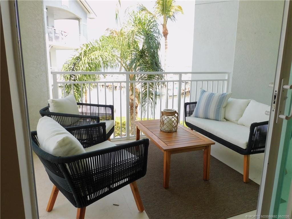 815 NW Flagler Avenue, Unit 302, Stuart, FL 34994 Photo