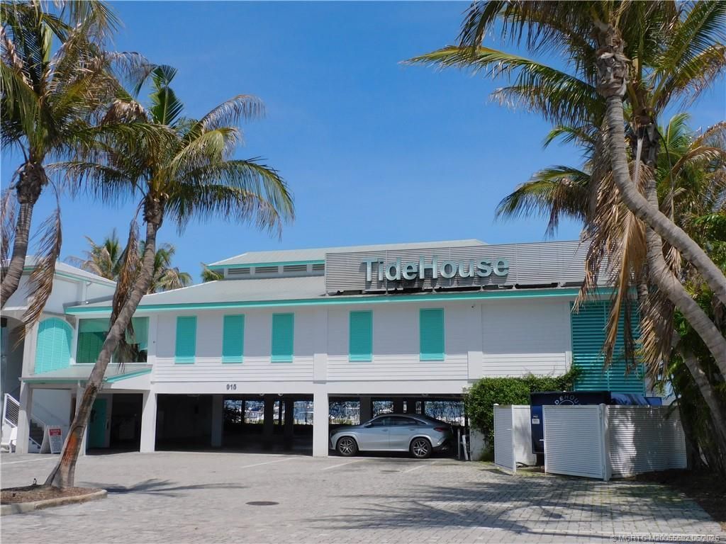 815 NW Flagler Avenue, Unit 302, Stuart, FL 34994 Photo