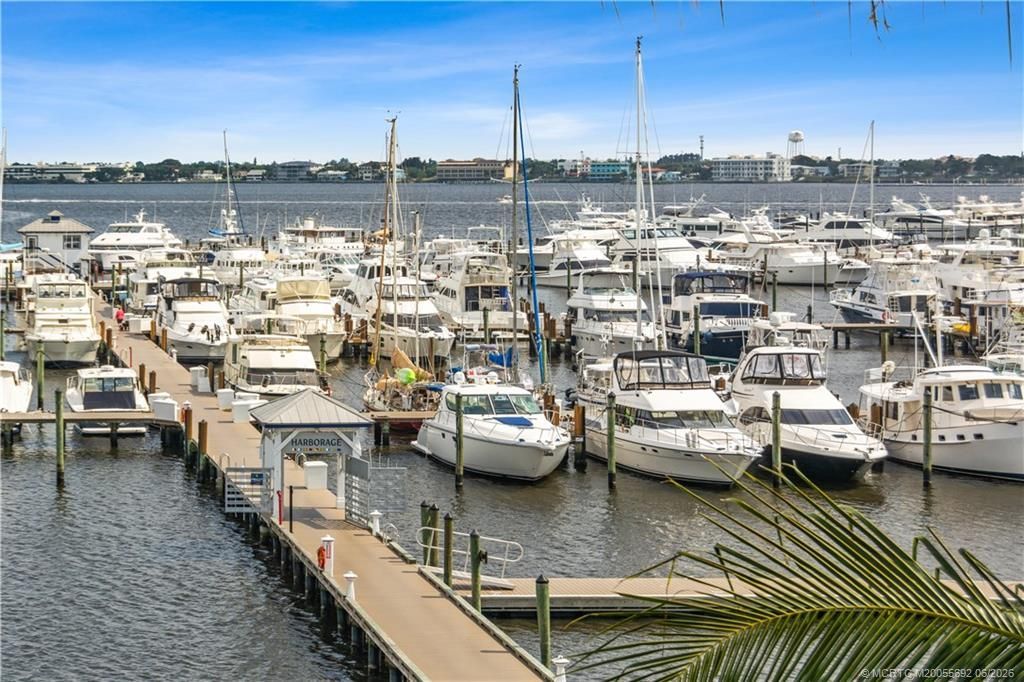 815 NW Flagler Avenue, Unit 302, Stuart, FL 34994 Photo