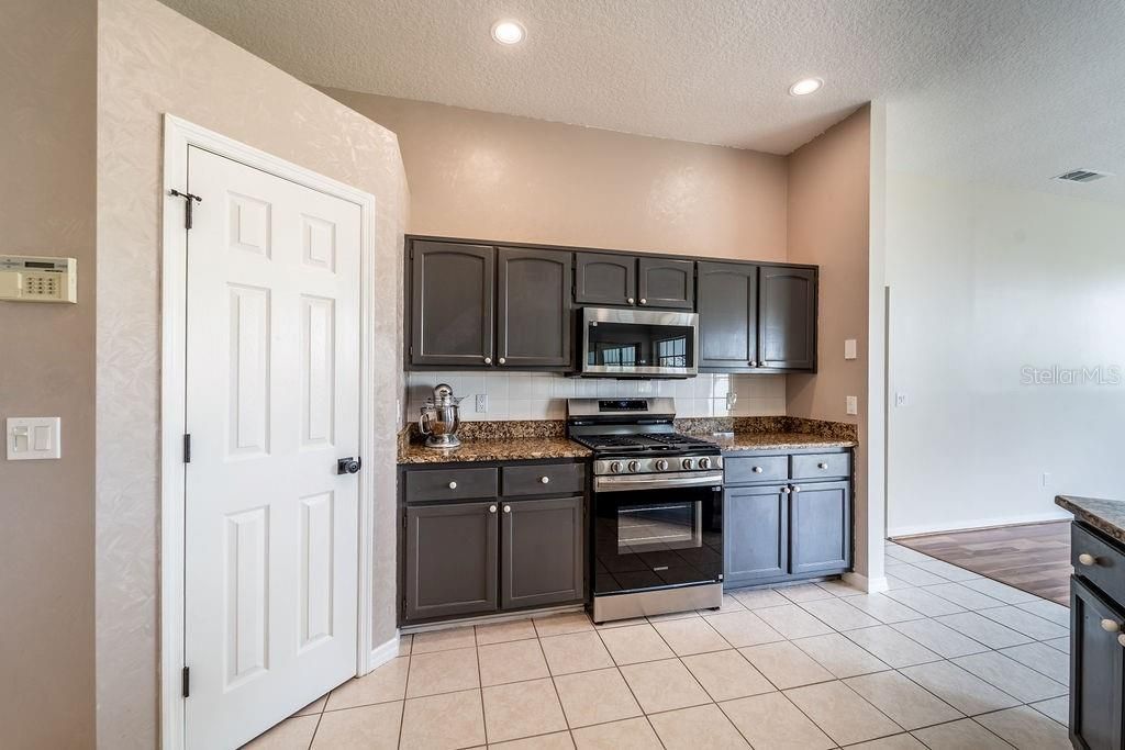 107 Needlewood Loop , Debary, FL 32713 Photo