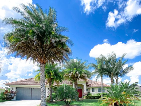 1602 SW Cefalu Circle, Port St. Lucie, FL 34953