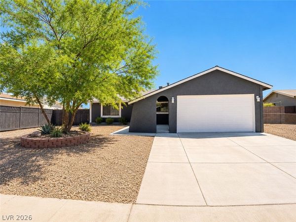 2870 S Sandhill Road, Las Vegas, NV 89121
