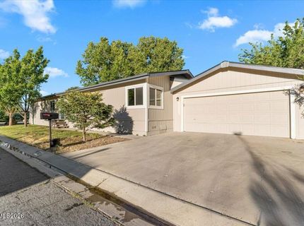 360 Ave De La Couleurs, Sparks, NV 89434 Photo