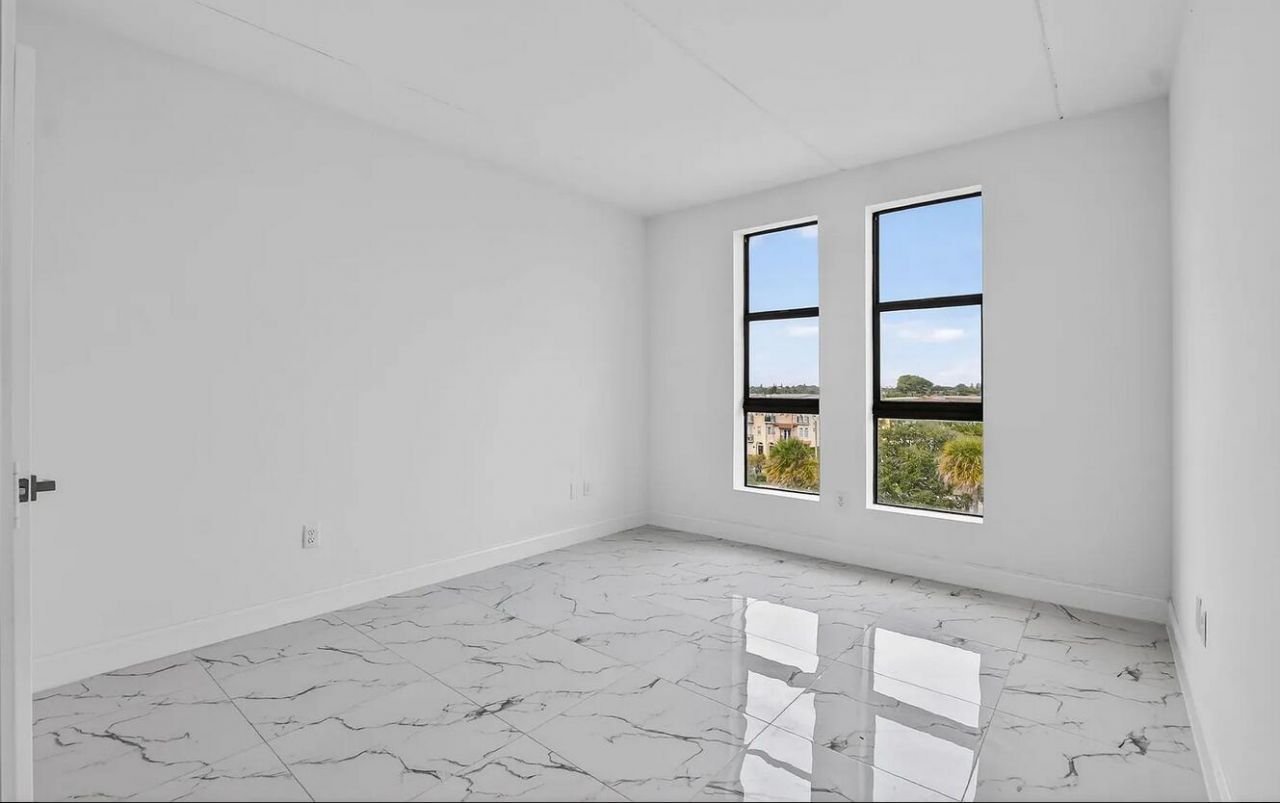100 W Hidden Valley Boulevard, Unit 350-302, Boca Raton, FL 33487 Photo