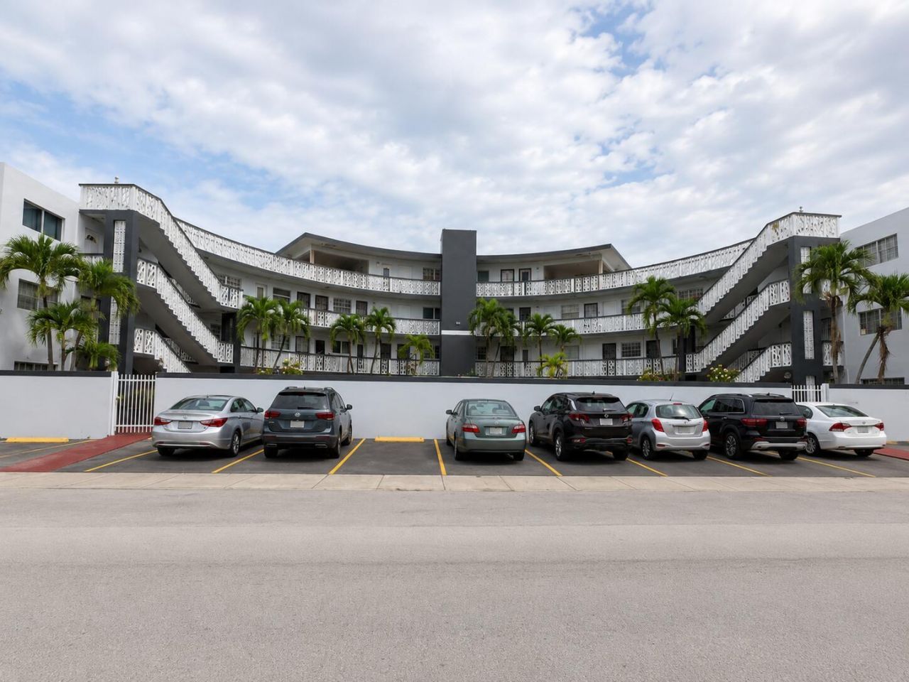 11 SW 52nd Avenue, Unit 7b, Miami, FL 33134 Photo