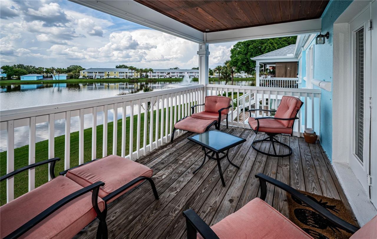 149 Seahorse Drive Se, Unit H, Saint Petersburg, FL 33705 Main Photo