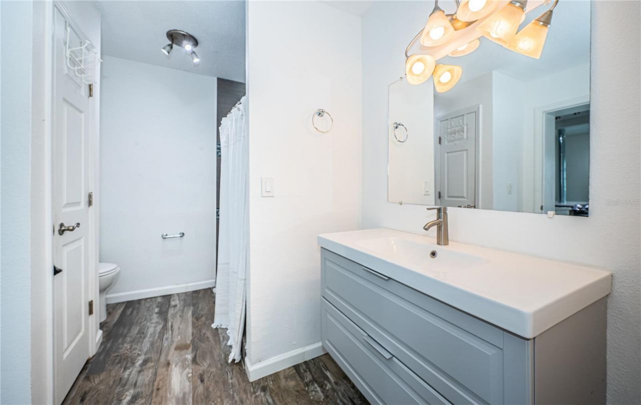 149 Seahorse Drive Se, Unit H, Saint Petersburg, FL 33705 Photo