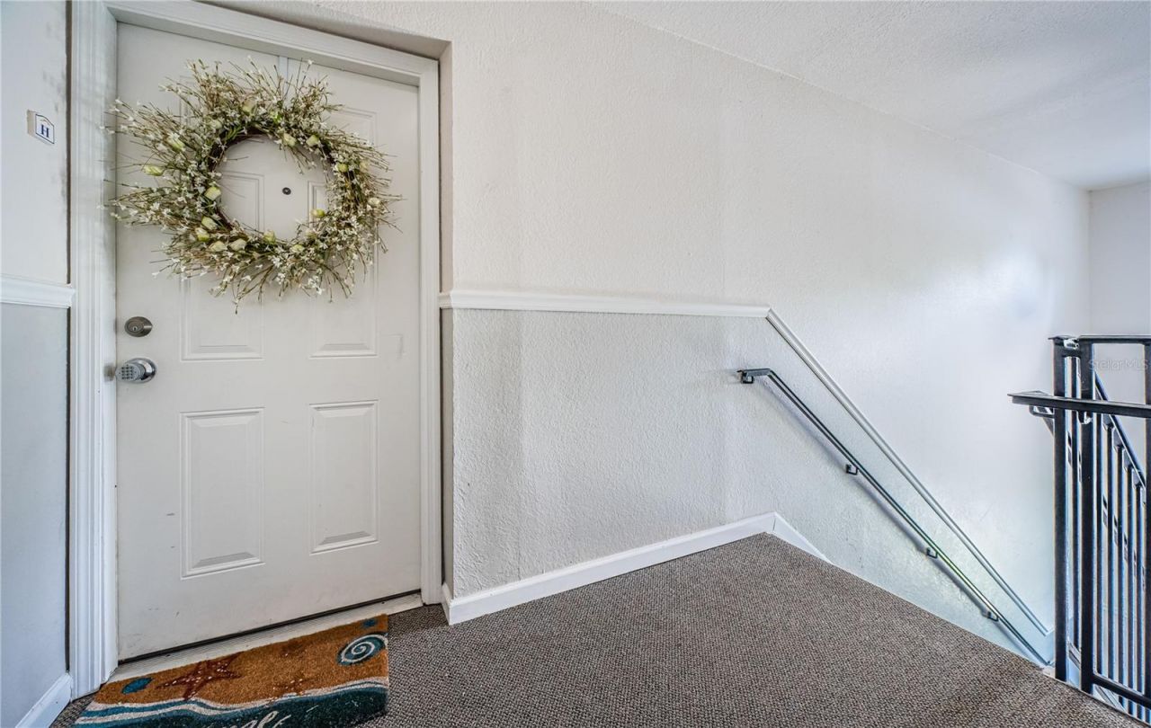 149 Seahorse Drive Se, Unit H, Saint Petersburg, FL 33705 Photo