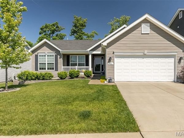 162 Hidden Bluffs Drive, Lake St Louis, MO 63367