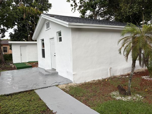 1063 NW 55th Terrace, Miami, FL 33127