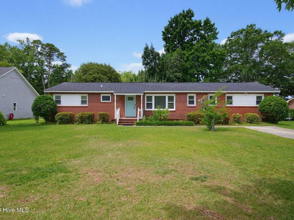 46 Holland Drive , Castle Hayne, NC 28429