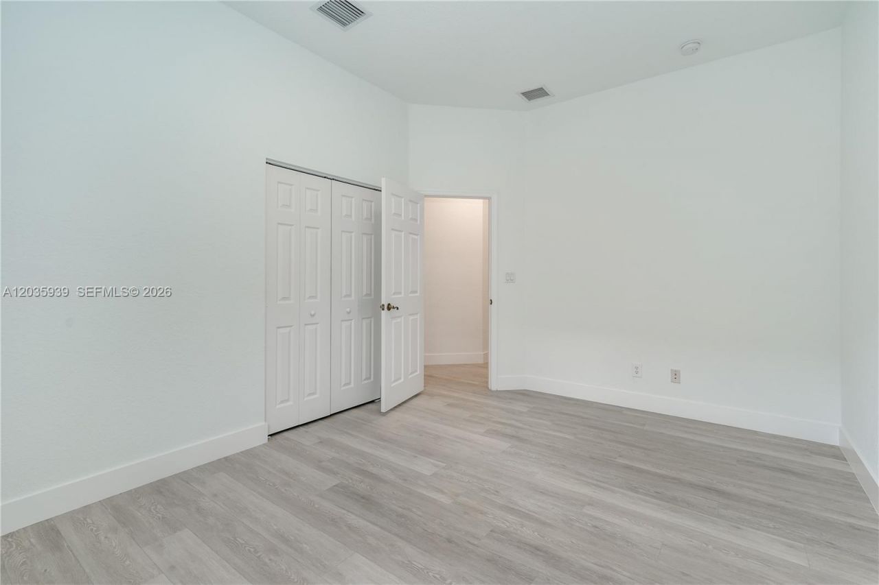 4413 W Whitewater Ave, Weston, FL 33332 Photo