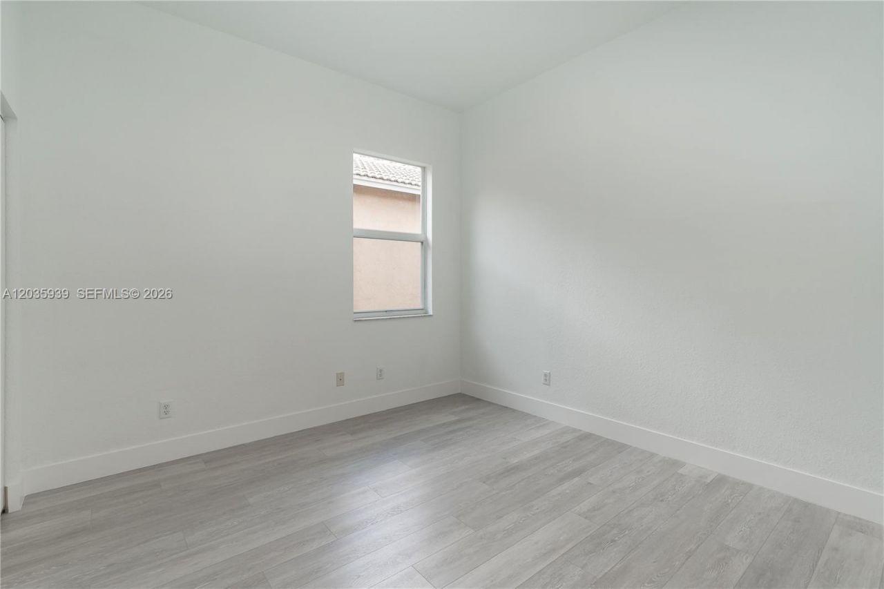 4413 W Whitewater Ave, Weston, FL 33332 Photo