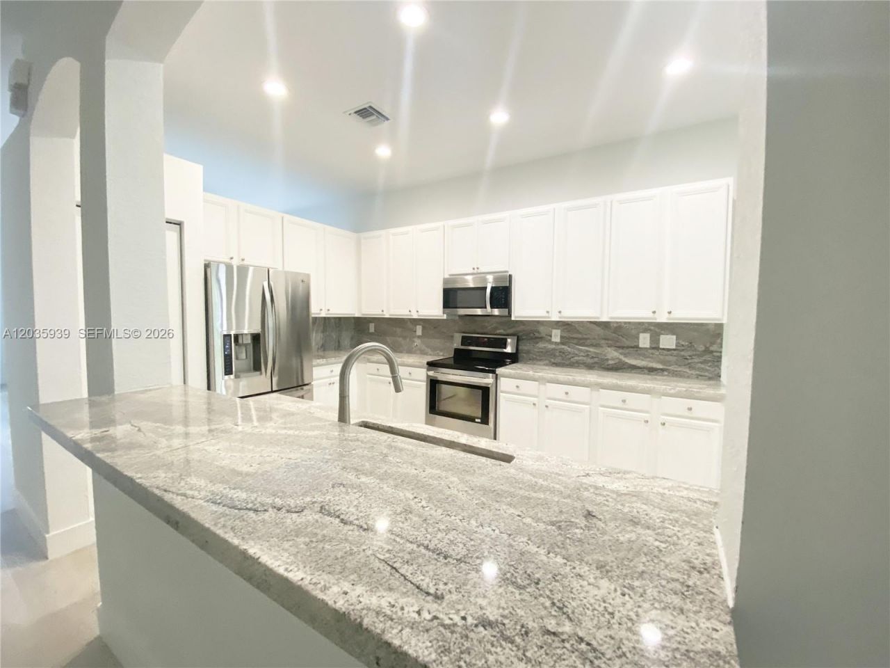 4413 W Whitewater Ave, Weston, FL 33332 Photo