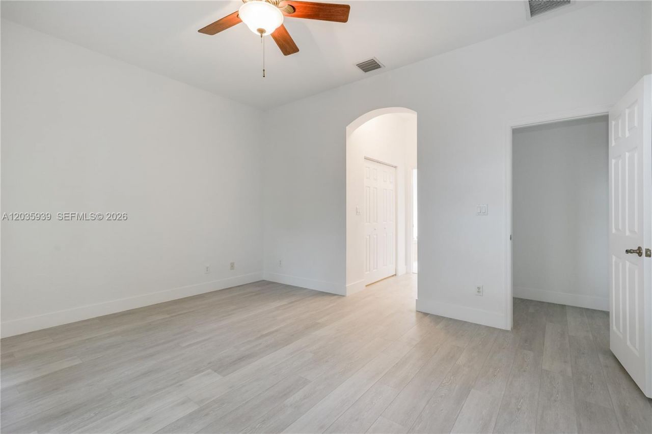 4413 W Whitewater Ave, Weston, FL 33332 Photo