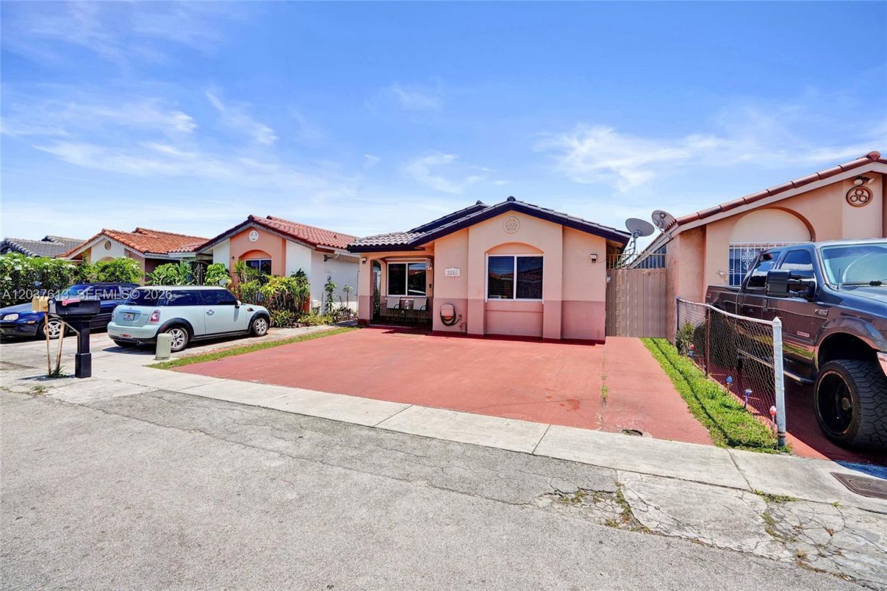 2886 W 74th Pl, Hialeah, FL 33018 Photo