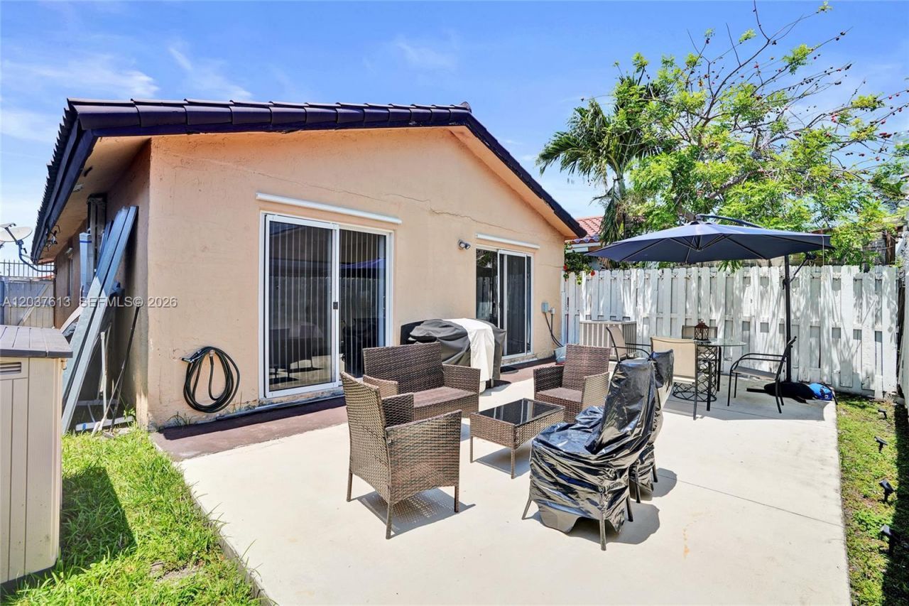 2886 W 74th Pl, Hialeah, FL 33018 Photo