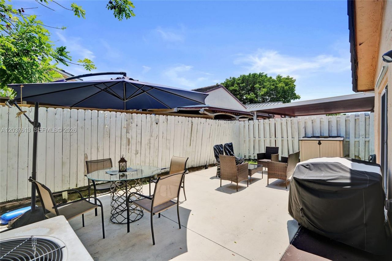 2886 W 74th Pl, Hialeah, FL 33018 Photo