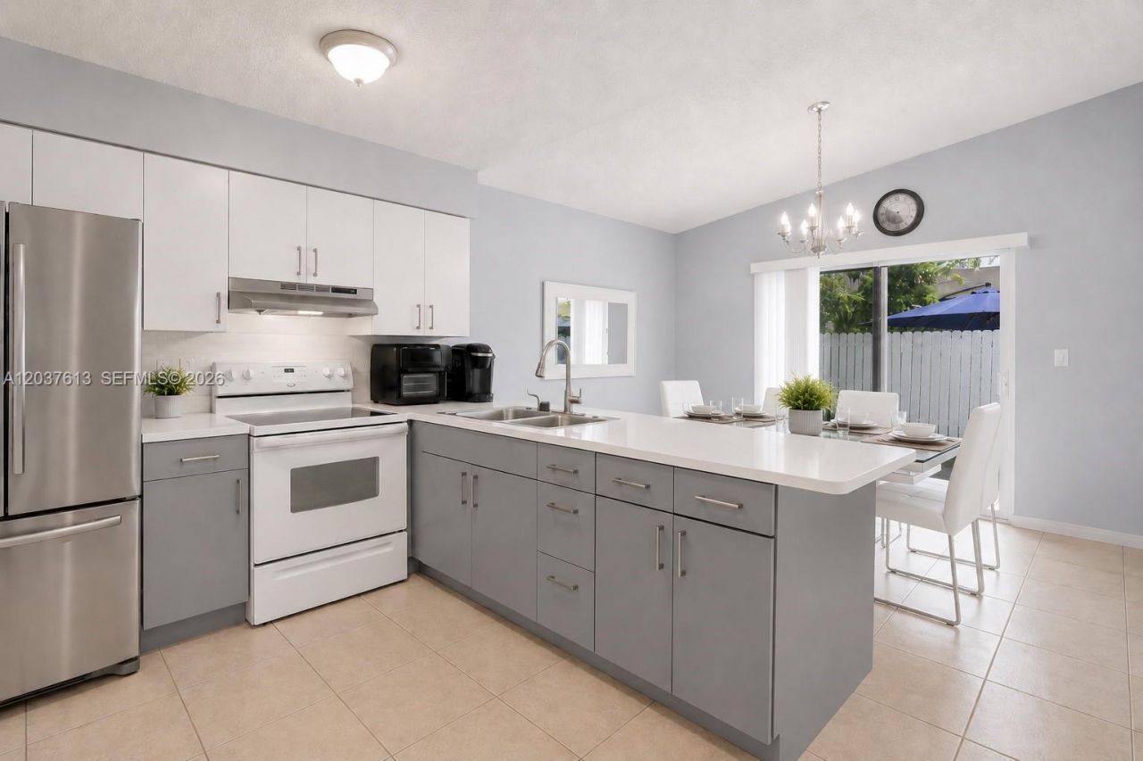 2886 W 74th Pl, Hialeah, FL 33018 Photo