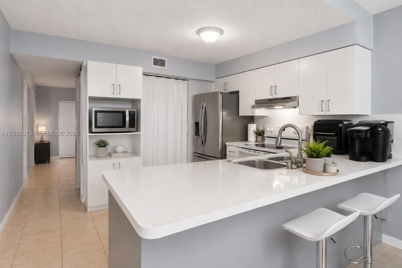 2886 W 74th Pl, Hialeah, FL 33018 Photo