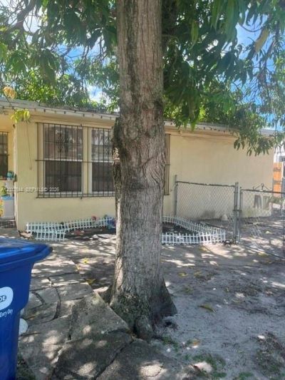 3100 NW 162nd St, Miami Gardens, FL 33054 Photo