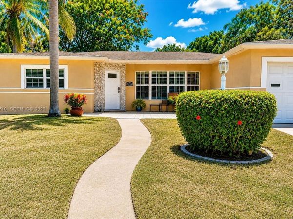 5062 NW 41st Pl , Lauderdale Lakes, FL 33319
