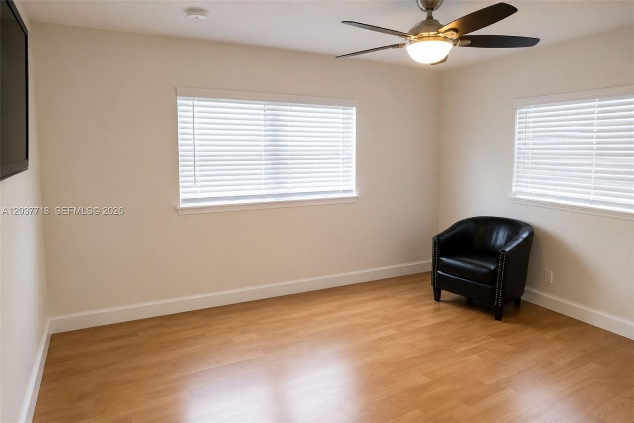 5062 NW 41st Pl, Lauderdale Lakes, FL 33319 Photo