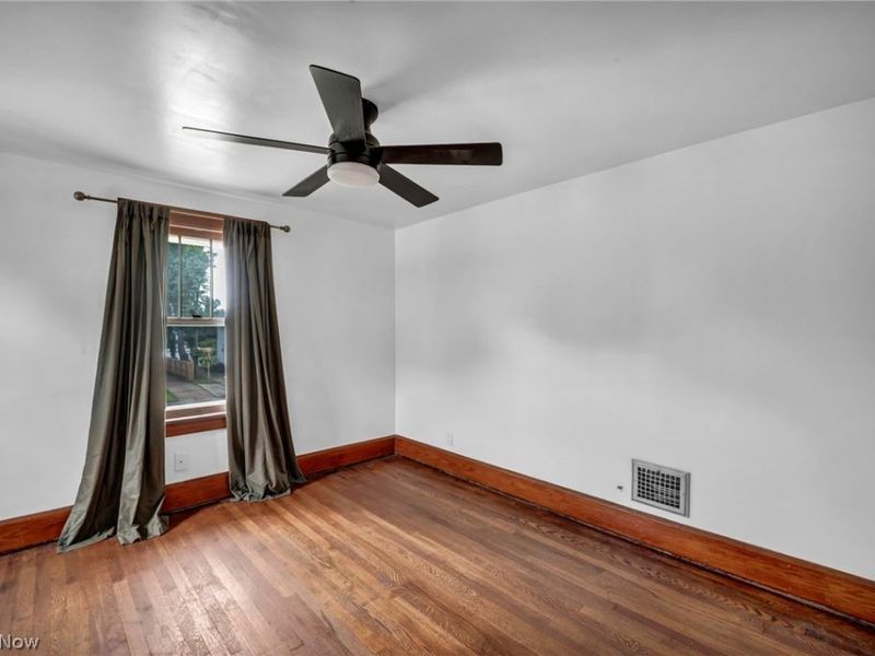 1940 E 34th Street, Lorain, OH 44055 Photo 24