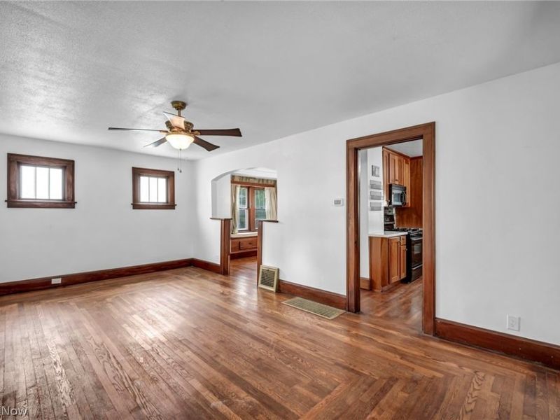 1940 E 34th Street, Lorain, OH 44055 Photo 8