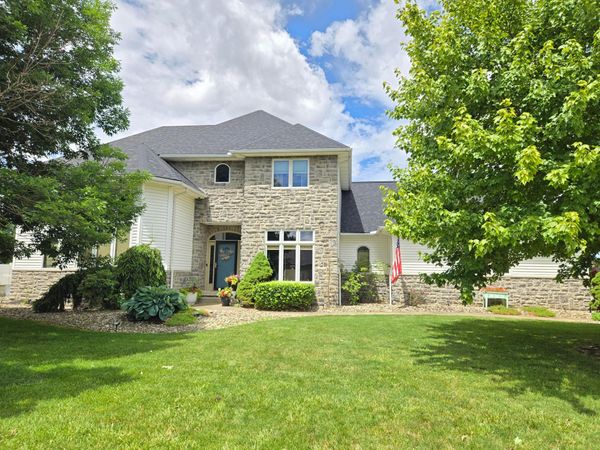 300 Wildflower Drive, Galion, OH 44833