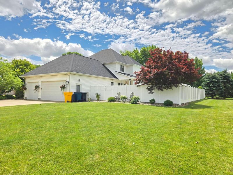 300 Wildflower Drive, Galion, OH 44833 Photo 5