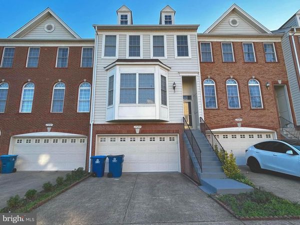 25285 NESTING SQUARE, CHANTILLY, VA 20152