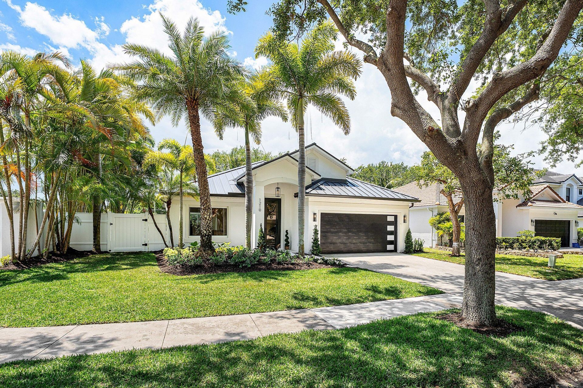 1210 Delray Lakes Drive, Delray Beach, FL 33444 Photo
