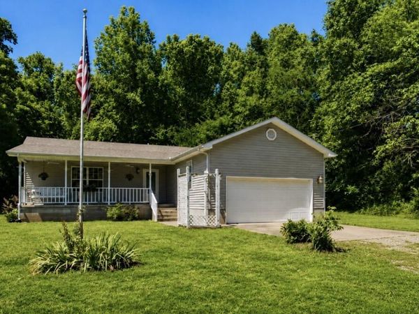 101 Bear Lane , Seneca, MO 64865