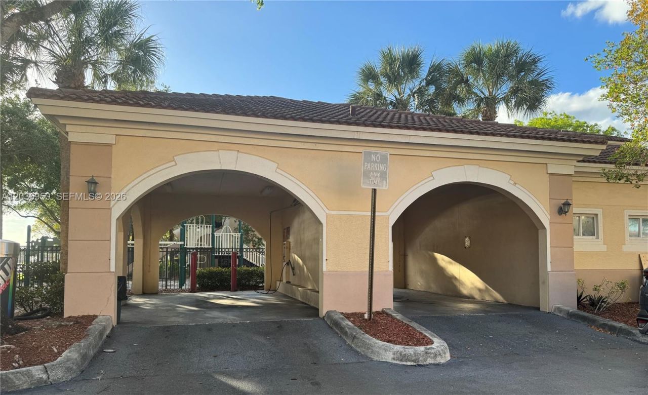2492 Centergate Dr , Unit 102, Miramar, FL 33025 Photo