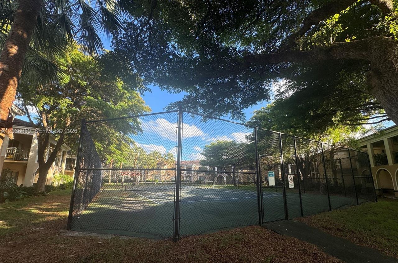 2492 Centergate Dr , Unit 102, Miramar, FL 33025 Photo