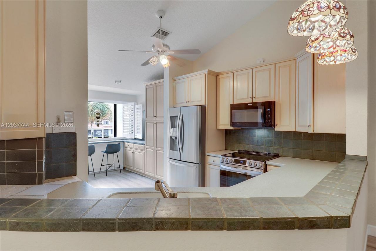 101 Sea Oats Dr, Unit H, Juno Beach, FL 33408 Photo