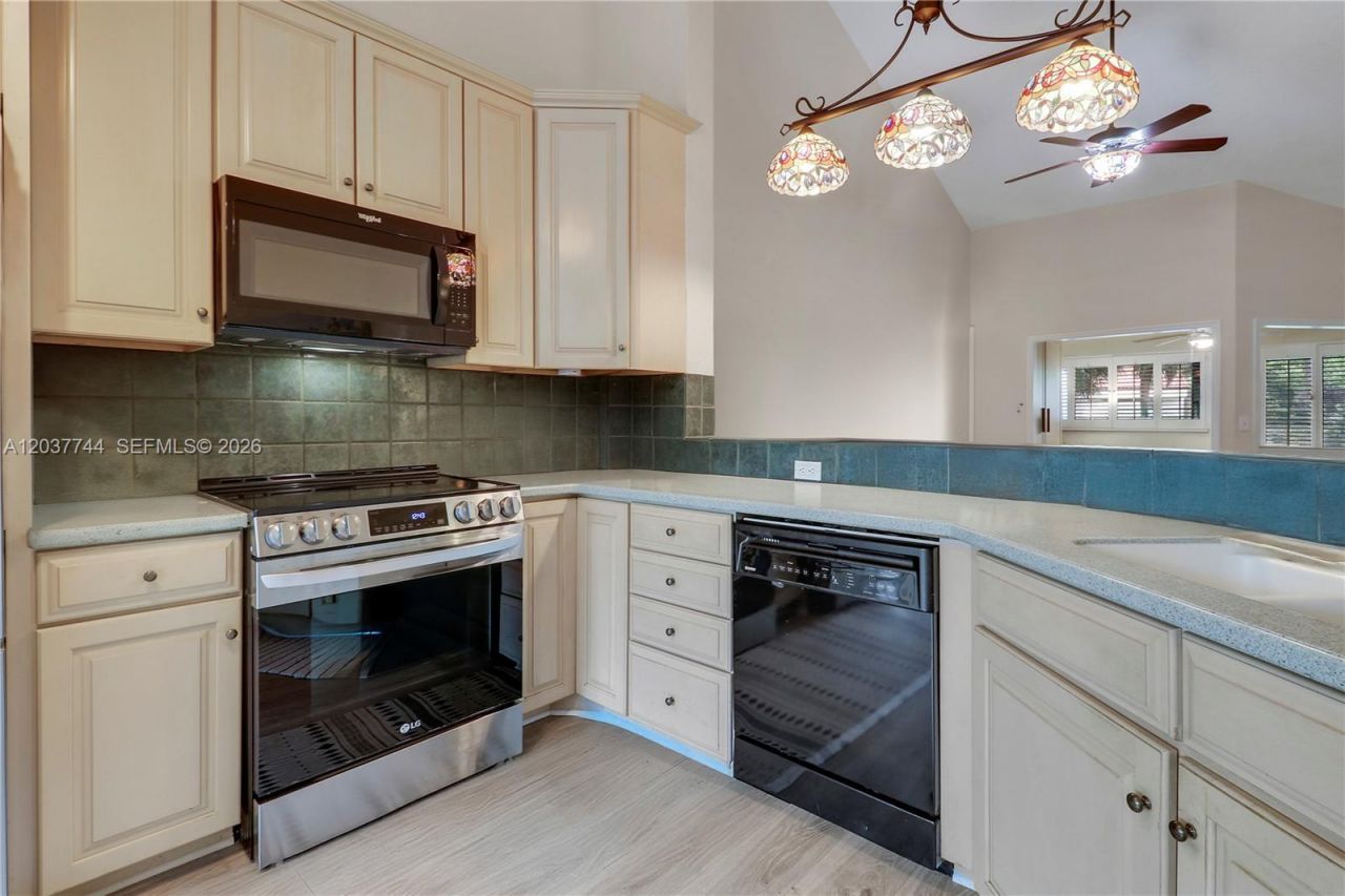 101 Sea Oats Dr, Unit H, Juno Beach, FL 33408 Photo