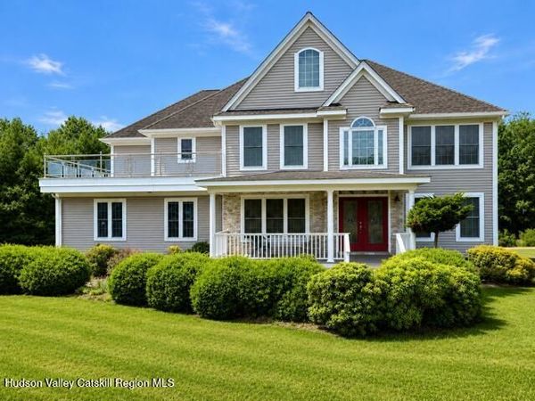 110 Macks Lane, Highland, NY 12528