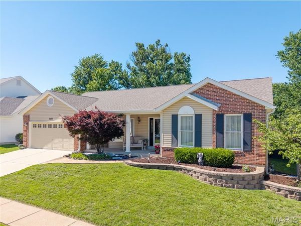3027 Piney Pointe Drive, St Louis, MO 63129