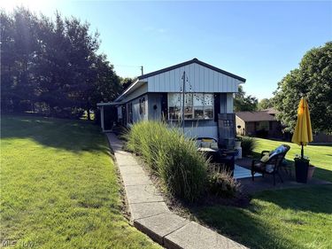 538 Spring Street NE, Sugarcreek, OH 44681